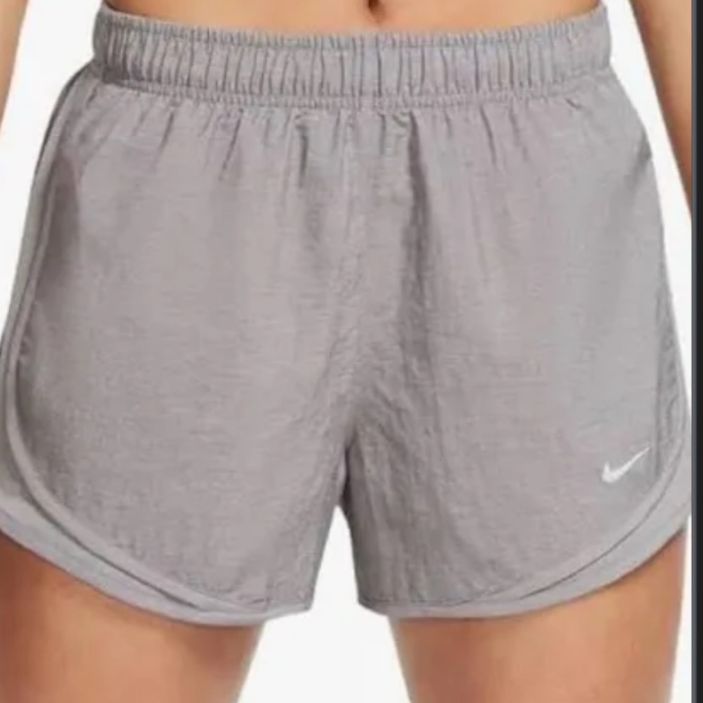 Dri-Fit Nike Gray Athletic Shorts Lightweight Breathable Design